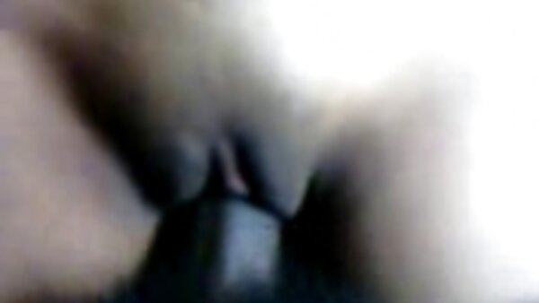 شقراء مدللة بشكل لا سكس مساج مترجم عربي يصدق كلو ديور تعطي رجلها اللسان الجميل